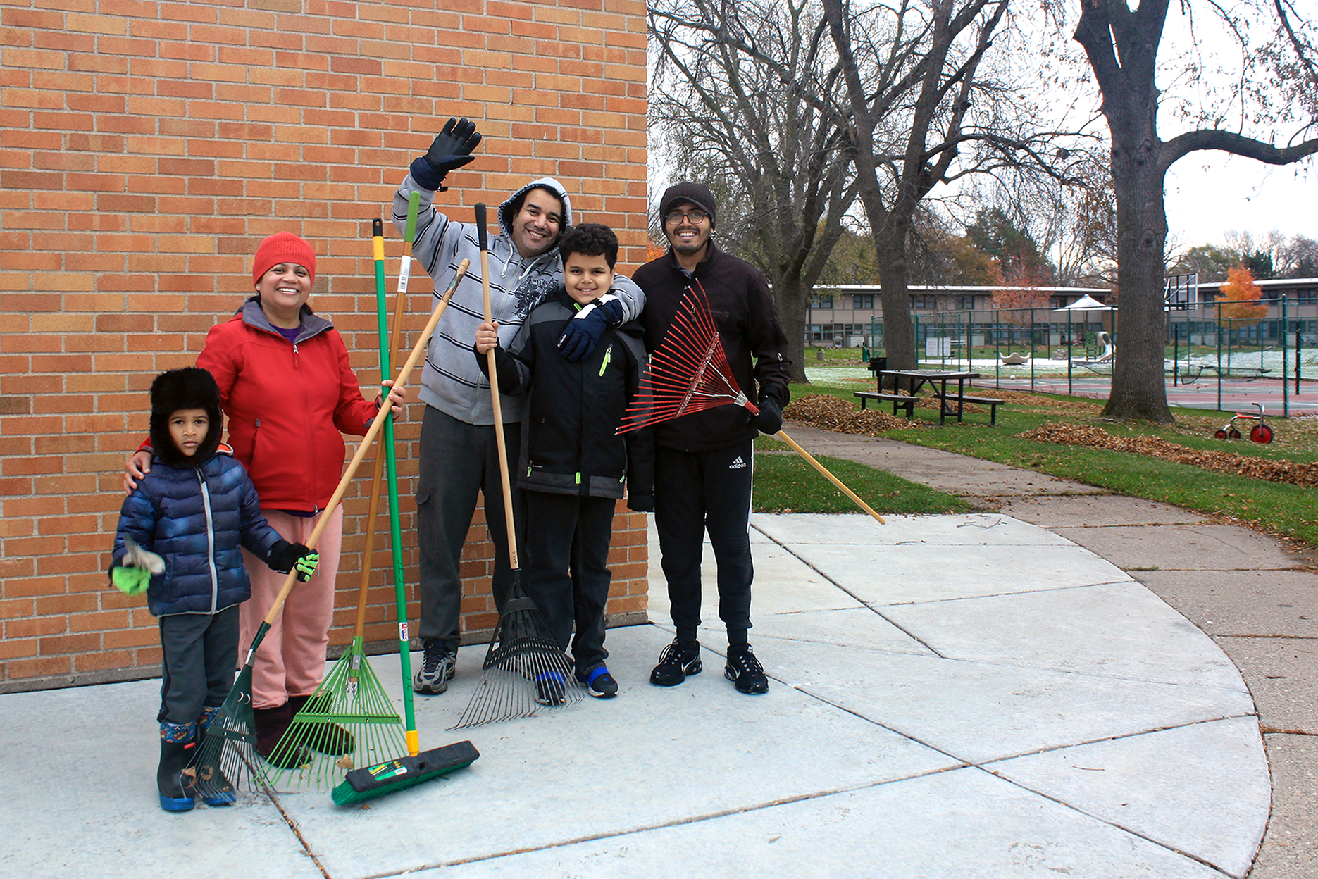 CTC Residents volunteering at the fall clean-up